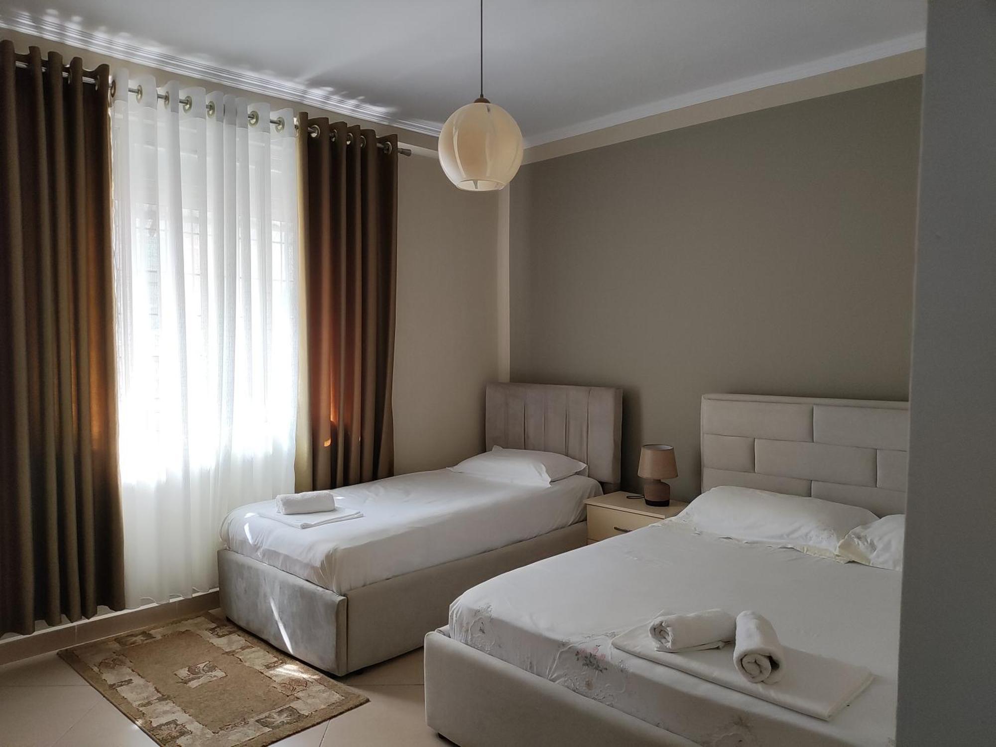 Guest House Shyti Μπεράτ Εξωτερικό φωτογραφία